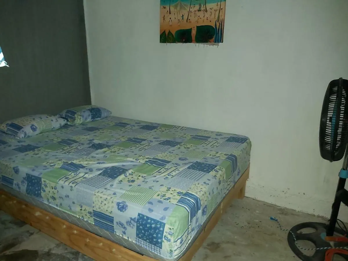 キャンプ場 Delmar Hostal バカラル